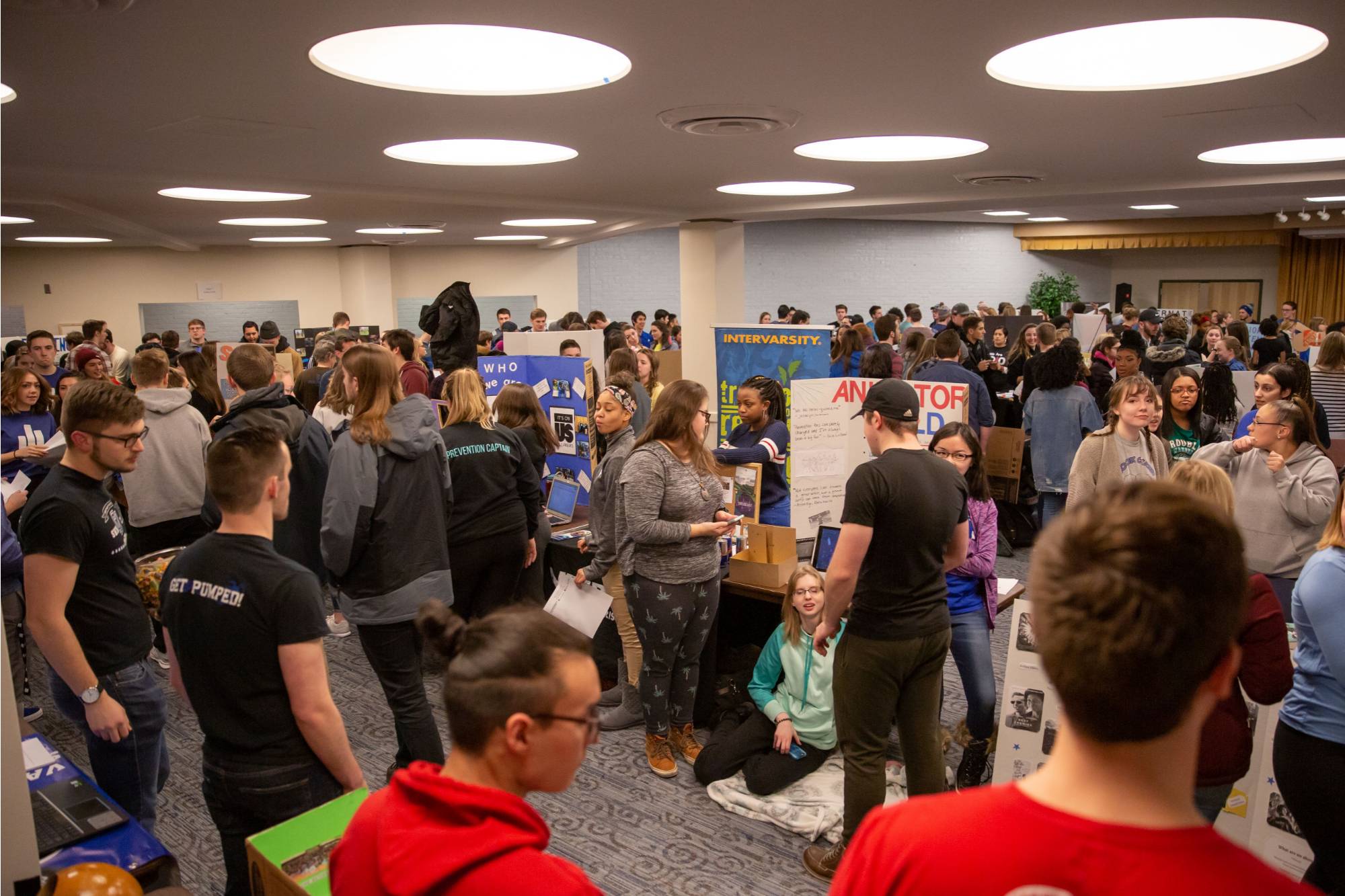 A wide view of all the different organizations that are offered at Student Life Night!